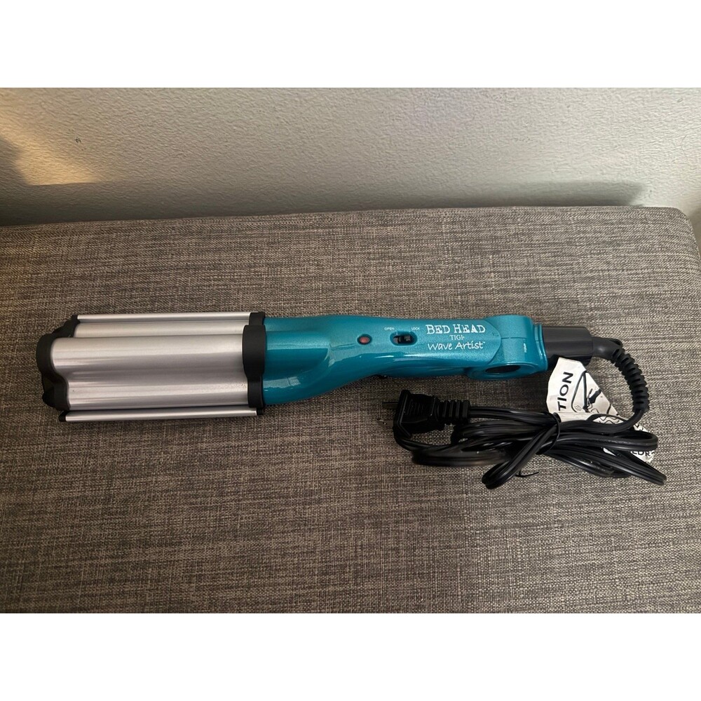 TIGI Bed Head Wave Artist Blue Styling Iron *Tested*